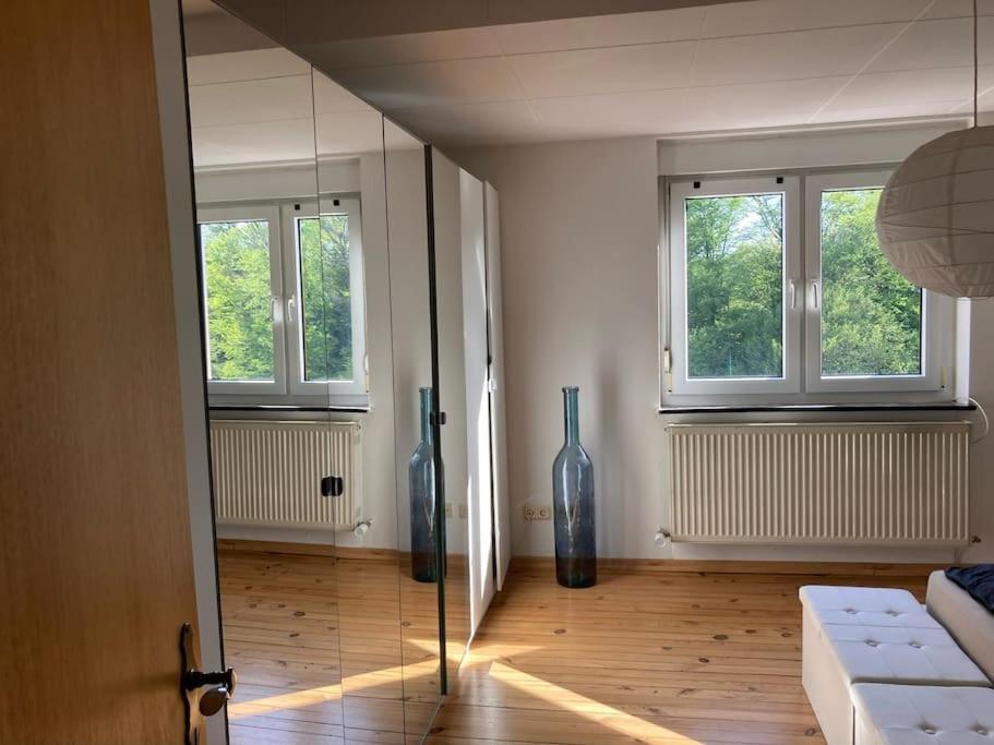 Sonnige Etagen-Wohnung, Alleinige Nutzung, Wasserbett Neunkirchen  Kültér fotó